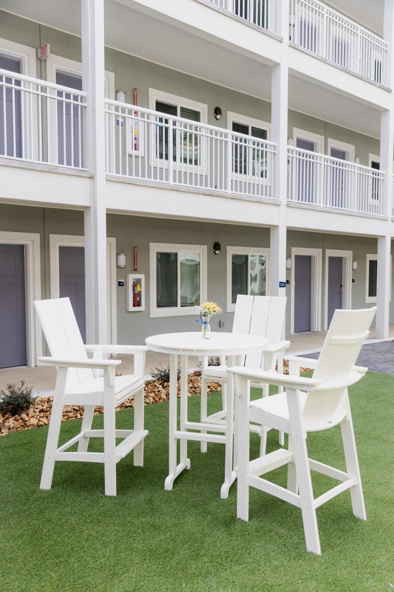 Stayapt Suites Atlanta-Newnan Exteriör bild